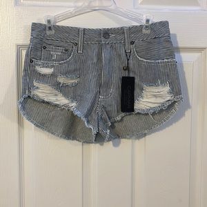 Carmar Mogan Denim Shorts; Size 25